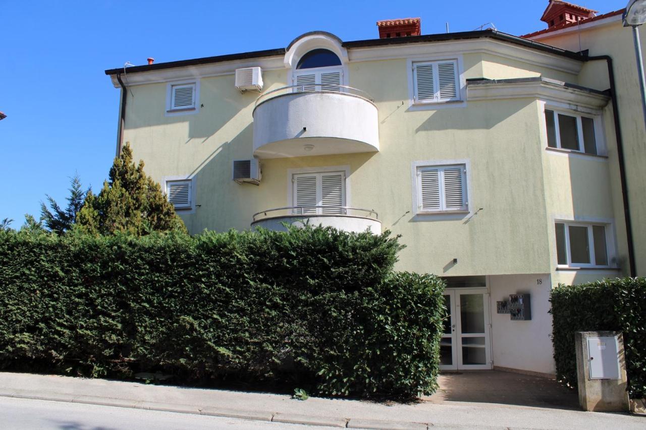 Studio Apartment Aniko Premantura Εξωτερικό φωτογραφία