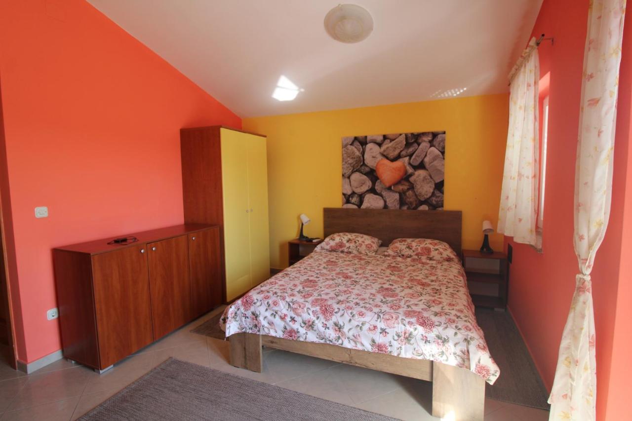 Studio Apartment Aniko Premantura Εξωτερικό φωτογραφία